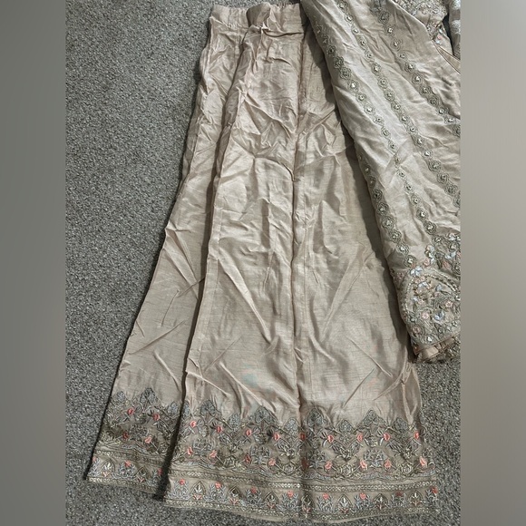 Faiza Saqlain - Arsh - Pakistani 3 piece outfit - Picture 6 of 10